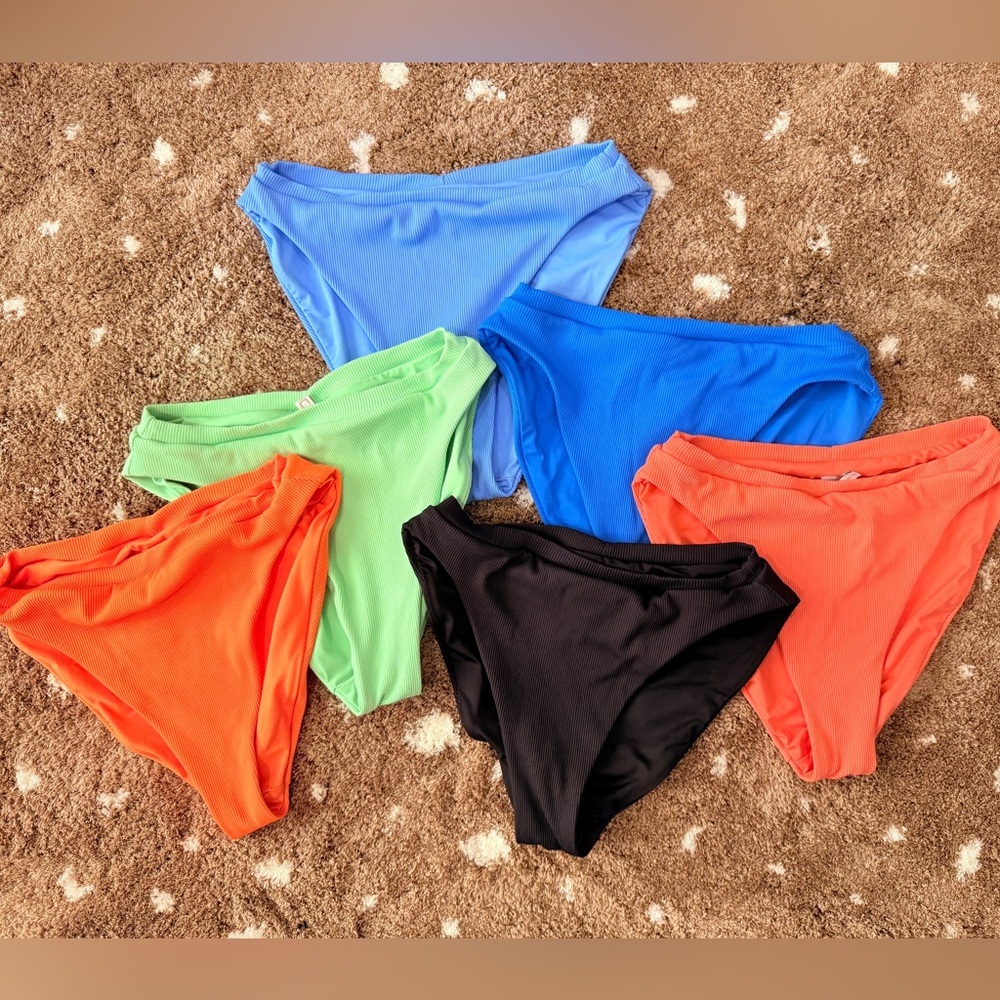 Becca Mid Rise Ribbed Bikini Bottom Blue Size 6 (others available)
